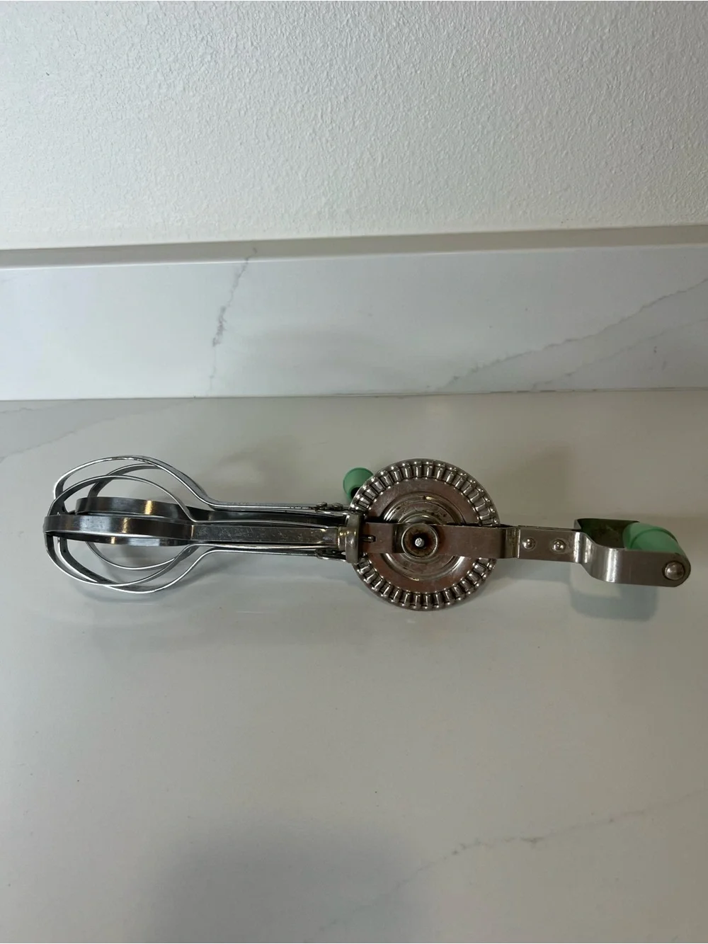 Vintage Kitchen Hand Mixer (Egg Beater)